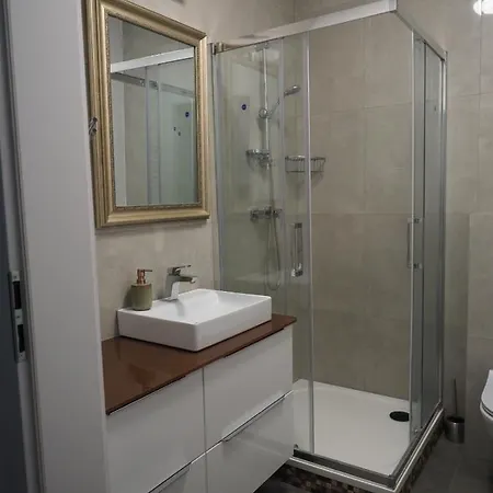 Διαμέρισμα Aura *